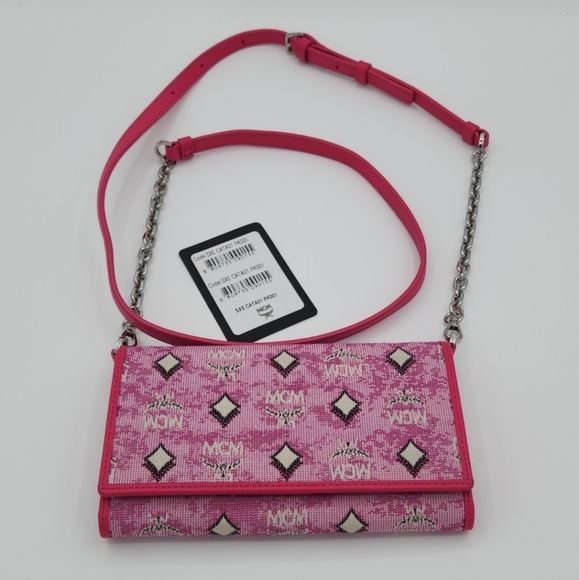 💥MCM Crossbody wallet💥 - Picture 1 of 6